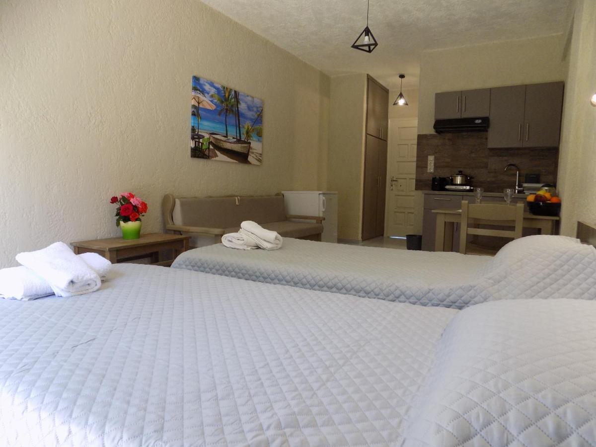 Afrodite Spacious Apartments! Agia Efimia Dış mekan fotoğraf