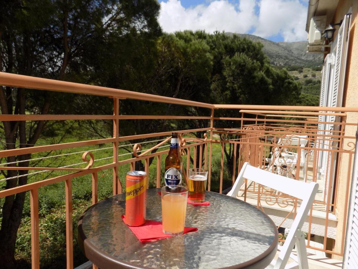 Afrodite Spacious Apartments! Agia Efimia Dış mekan fotoğraf