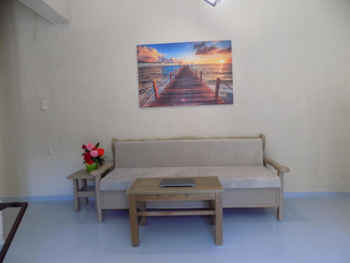 Afrodite Spacious Apartments! Agia Efimia Dış mekan fotoğraf