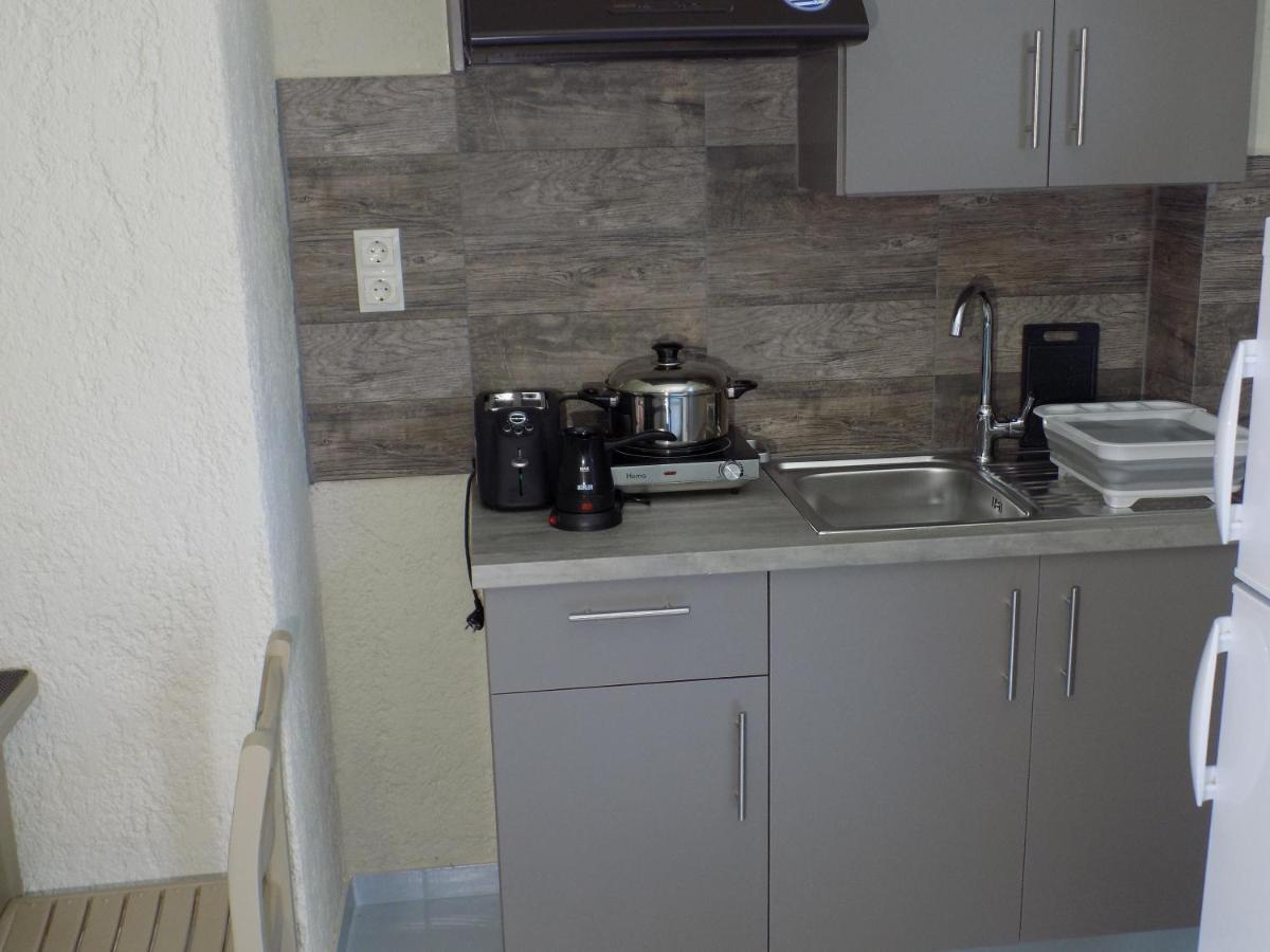 Afrodite Spacious Apartments! Agia Efimia Dış mekan fotoğraf