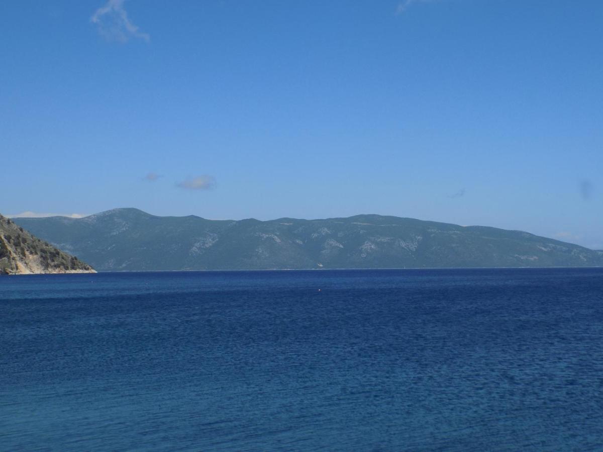 Afrodite Spacious Apartments! Agia Efimia Dış mekan fotoğraf