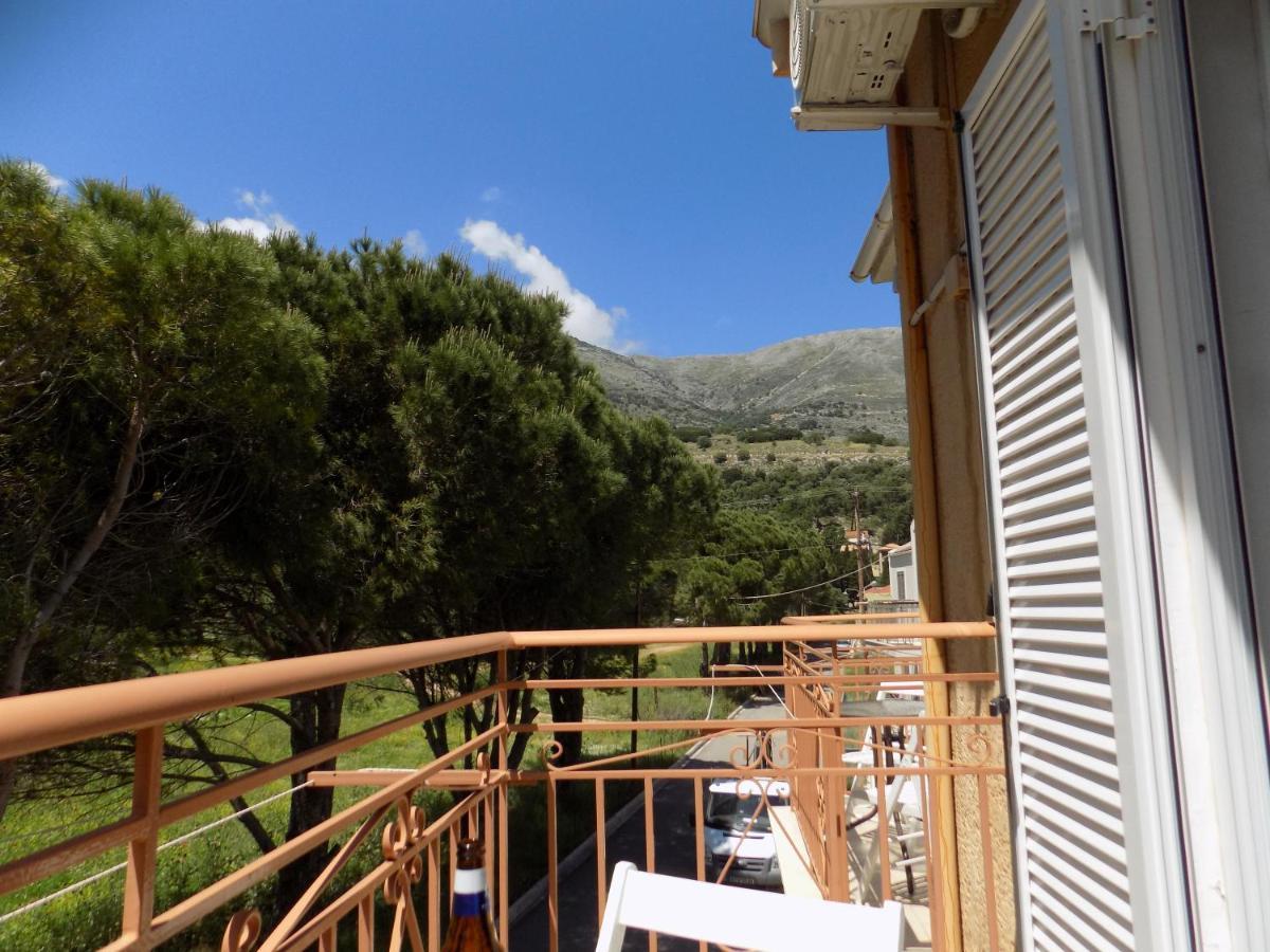 Afrodite Spacious Apartments! Agia Efimia Dış mekan fotoğraf