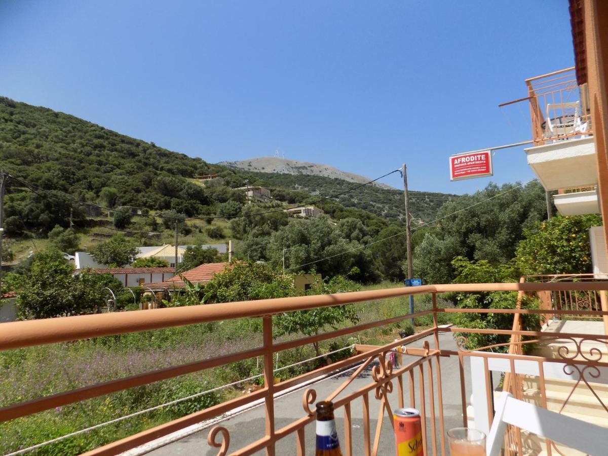 Afrodite Spacious Apartments! Agia Efimia Dış mekan fotoğraf